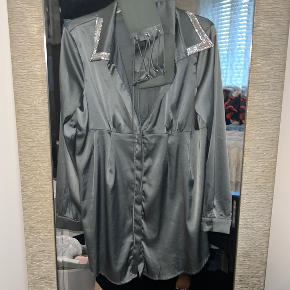 Satin sparkly dress with belt